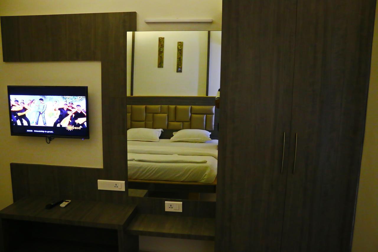 Hotel Sivaranjani Erode Ngoại thất bức ảnh