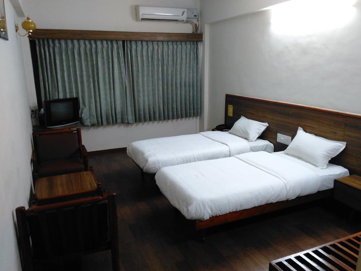 Hotel Sivaranjani Erode Ngoại thất bức ảnh