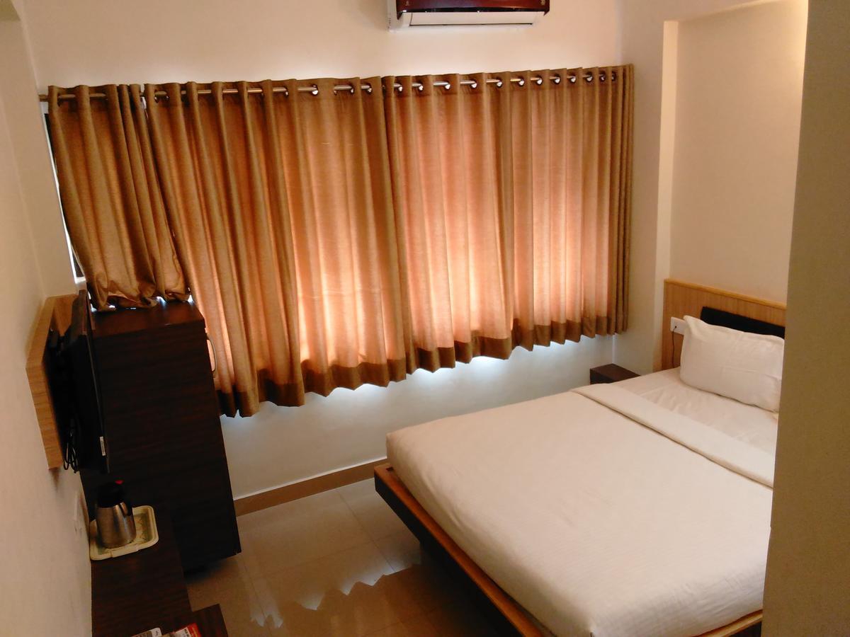 Hotel Sivaranjani Erode Ngoại thất bức ảnh